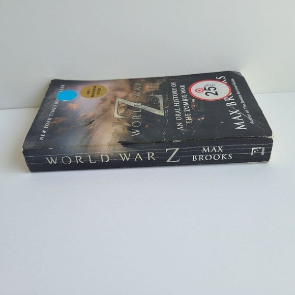 5/$12 Book Movie Tie In World War Z Oral History Zombie War Brooks Apocalypse - Picture 6 of 9
